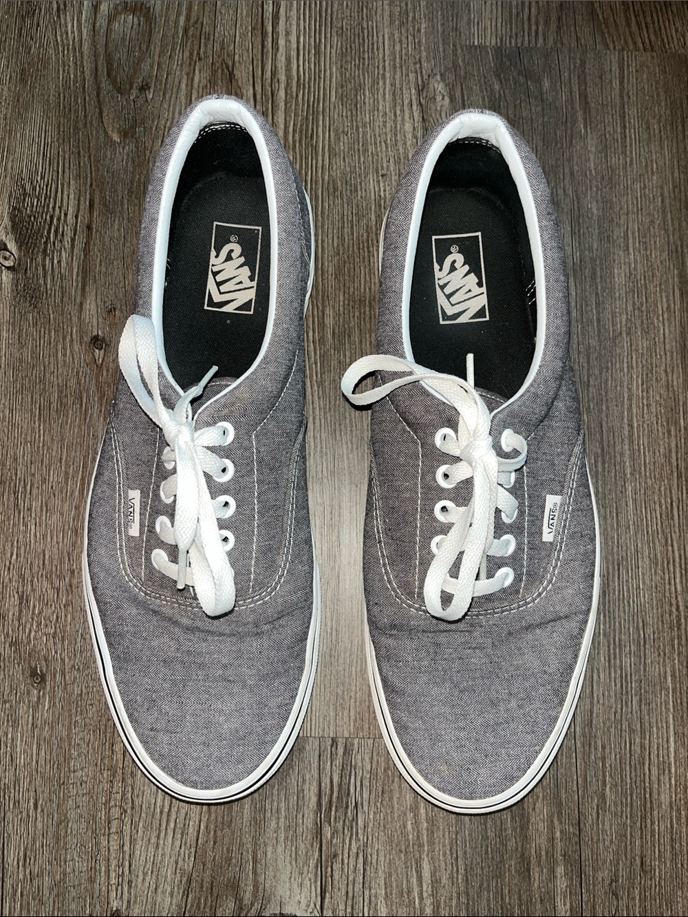 VANS Low-Top Canvas Sneakers